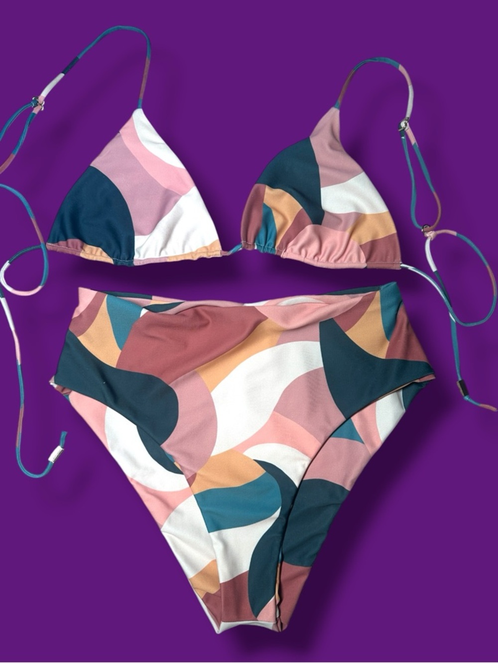 Juillet FARRAH Triangle Bikini Top (Large) and High Waist Bottoms (Medium) - Picture 2 of 14